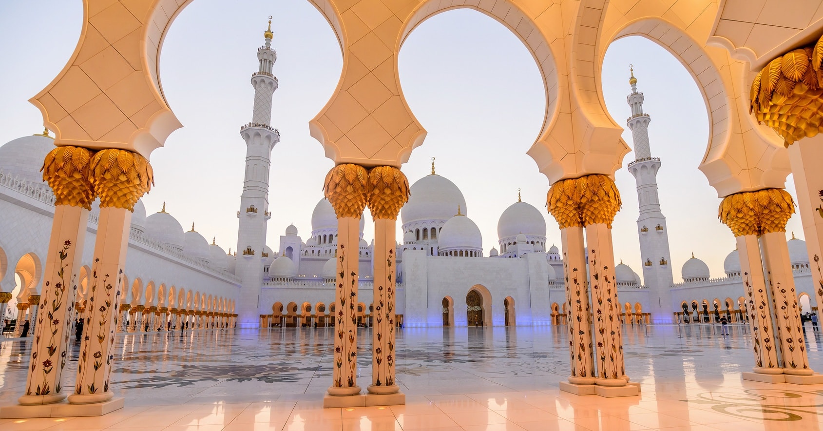 Ramadan 2018: Etiquette Tips For Non-Muslims in the UAE 